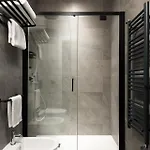 At Forty-one 02 Διαμέρισμα